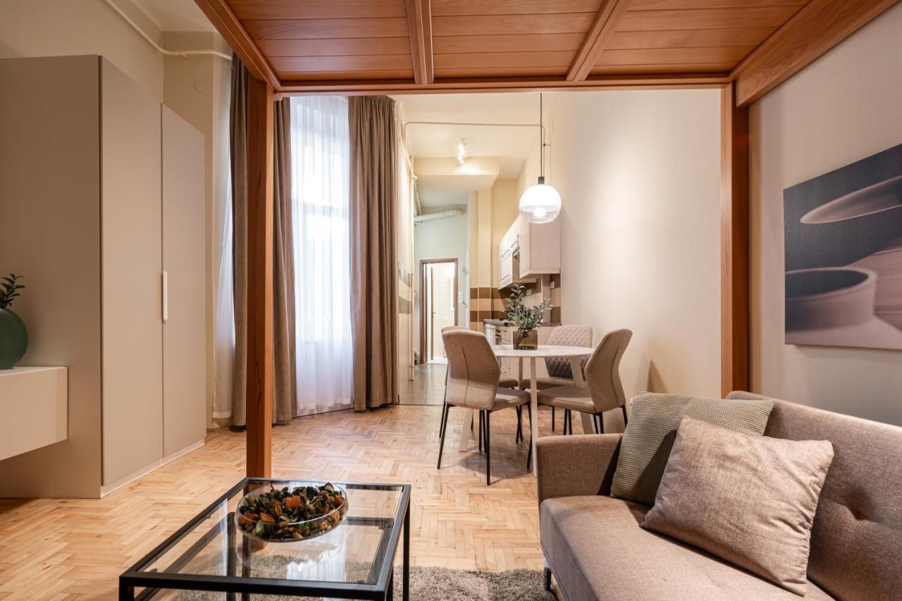 K7 - Boutique Apartments, Best Location. By Bqa Budapest Bagian luar foto